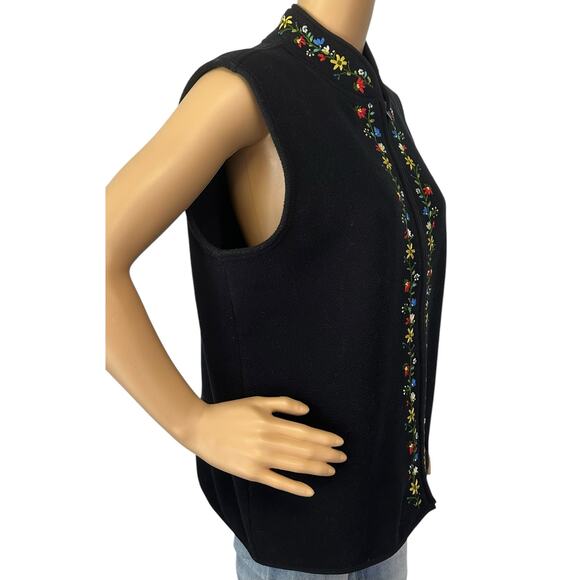 2/$15 Talbots Floral Embroidered Fleece Vest Black Zip Up Sleeveless Size M - Picture 3 of 10